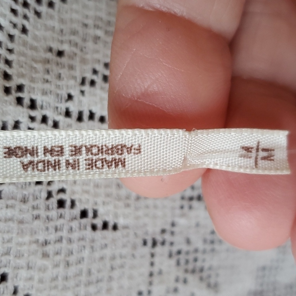 Free People creme blouse  red needlework stripe Lace inset Hi Lo Size medium NWT - Picture 14 of 14